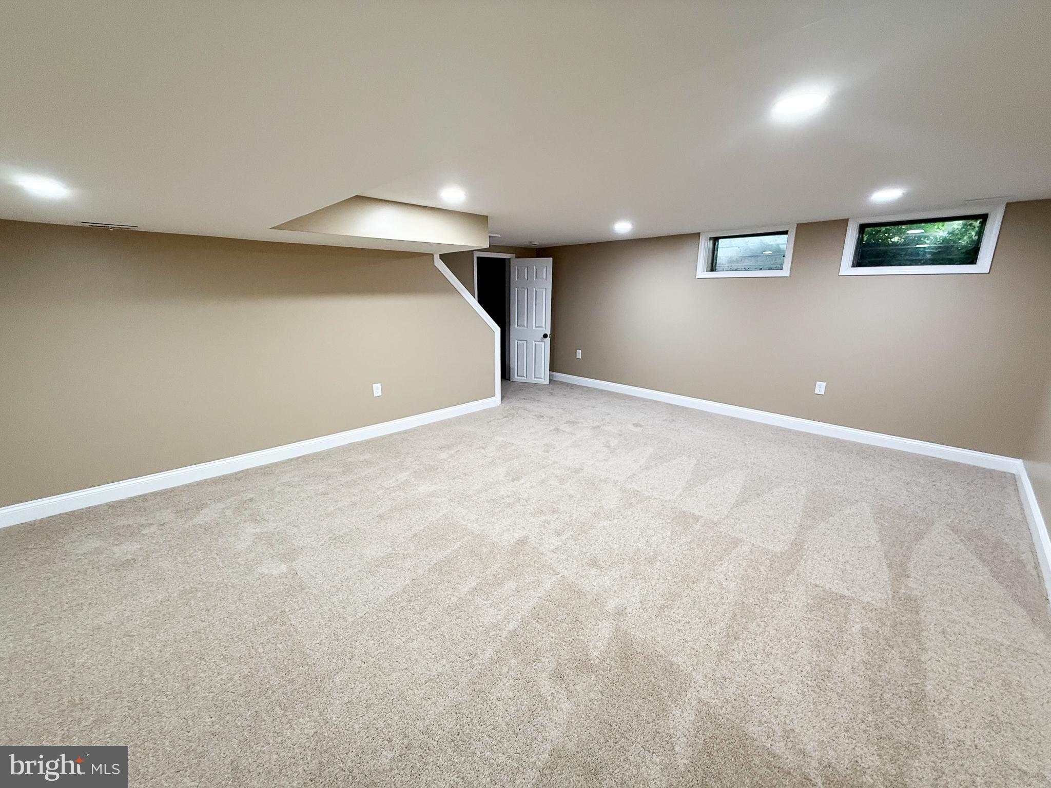6101 Edlynne Road Baltimore, MD 21239 - Photo 12 of 24
