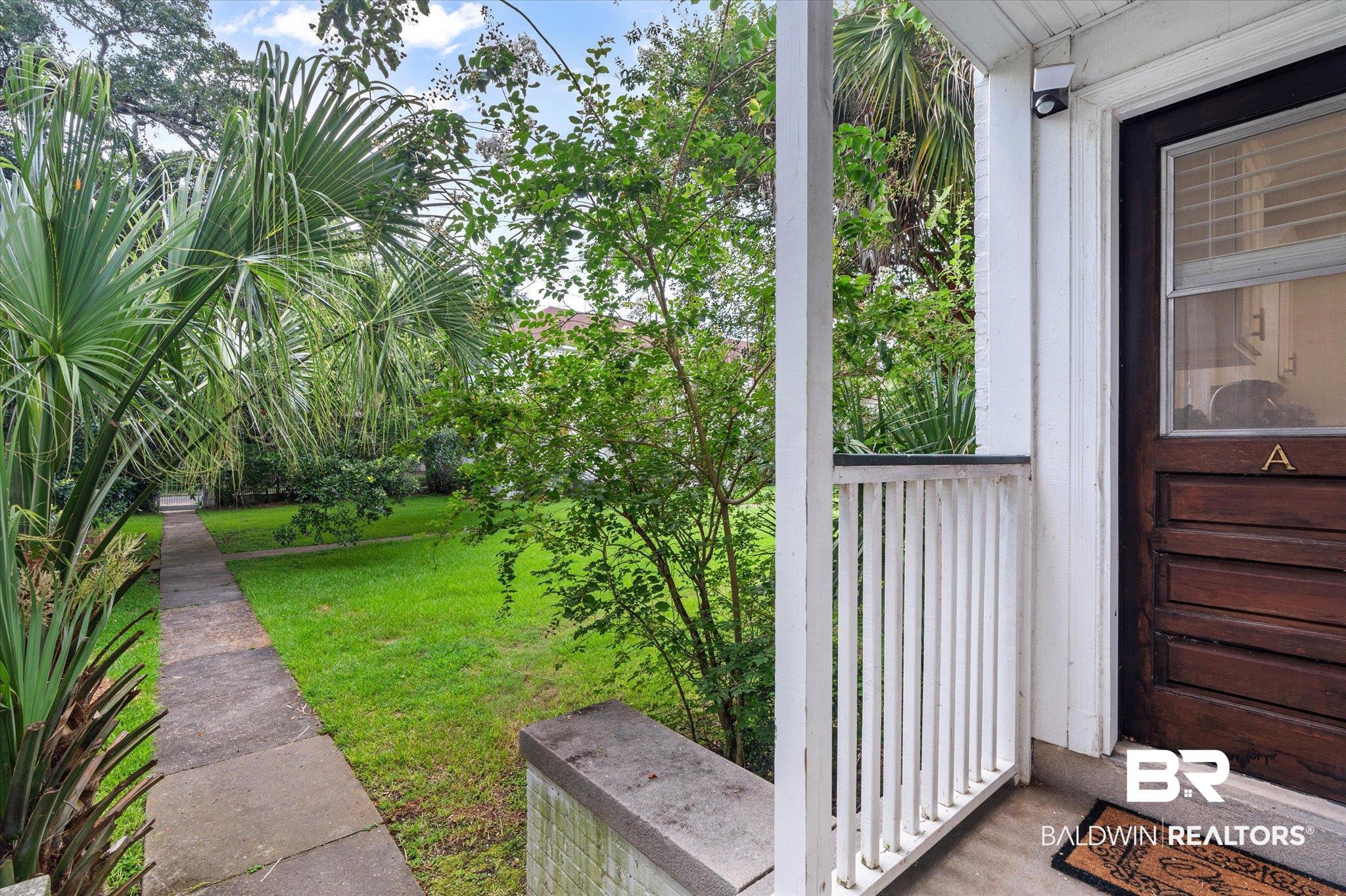 214 Upham Street, Unit 18A Mobile, AL 36607 - Photo 20 of 29 View of green lawn