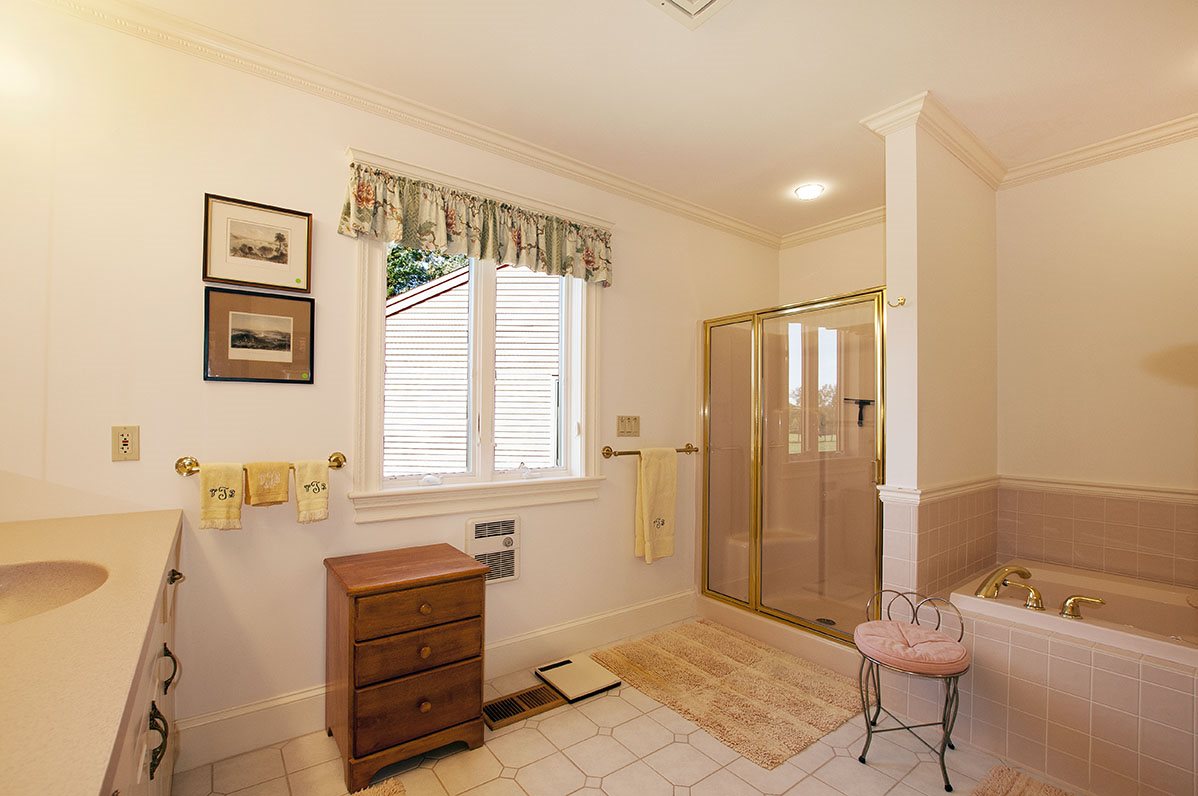 90 R Winnicutt Road Stratham, NH 03885 - Photo 13 of 24 Gallery Image 13