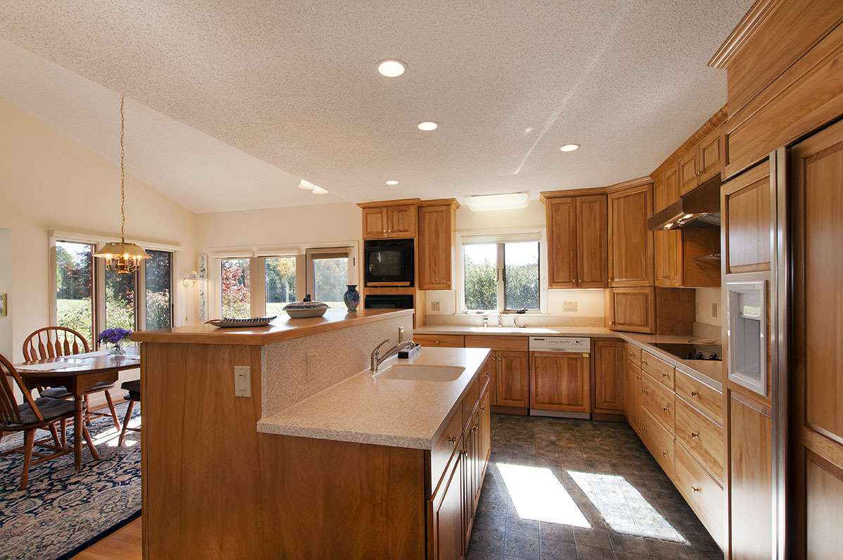 90 R Winnicutt Road Stratham, NH 03885 - Photo 5 of 24 Gallery Image 5