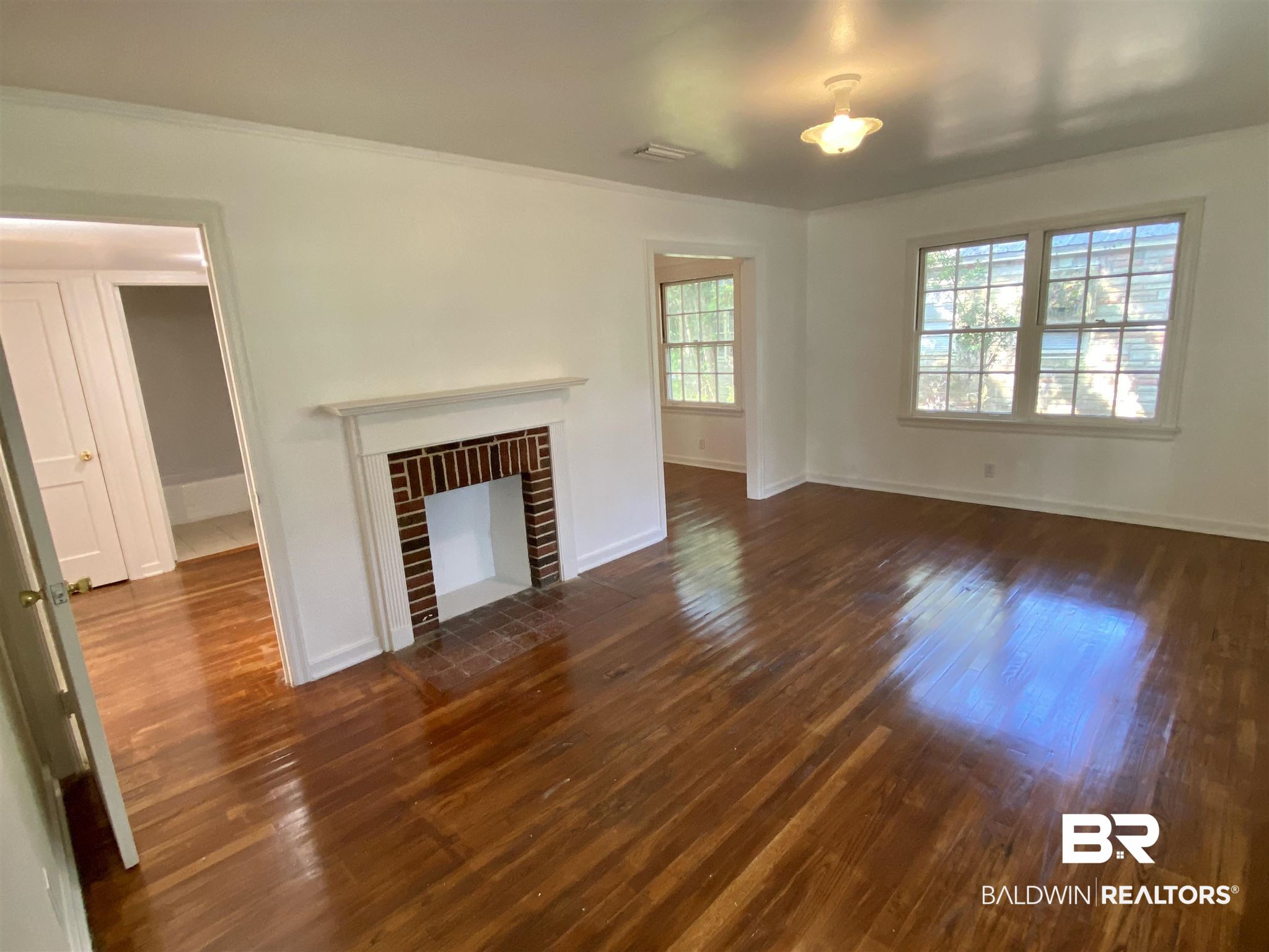 2303 Emogene Street Mobile, AL 36606 - Photo 2 of 10