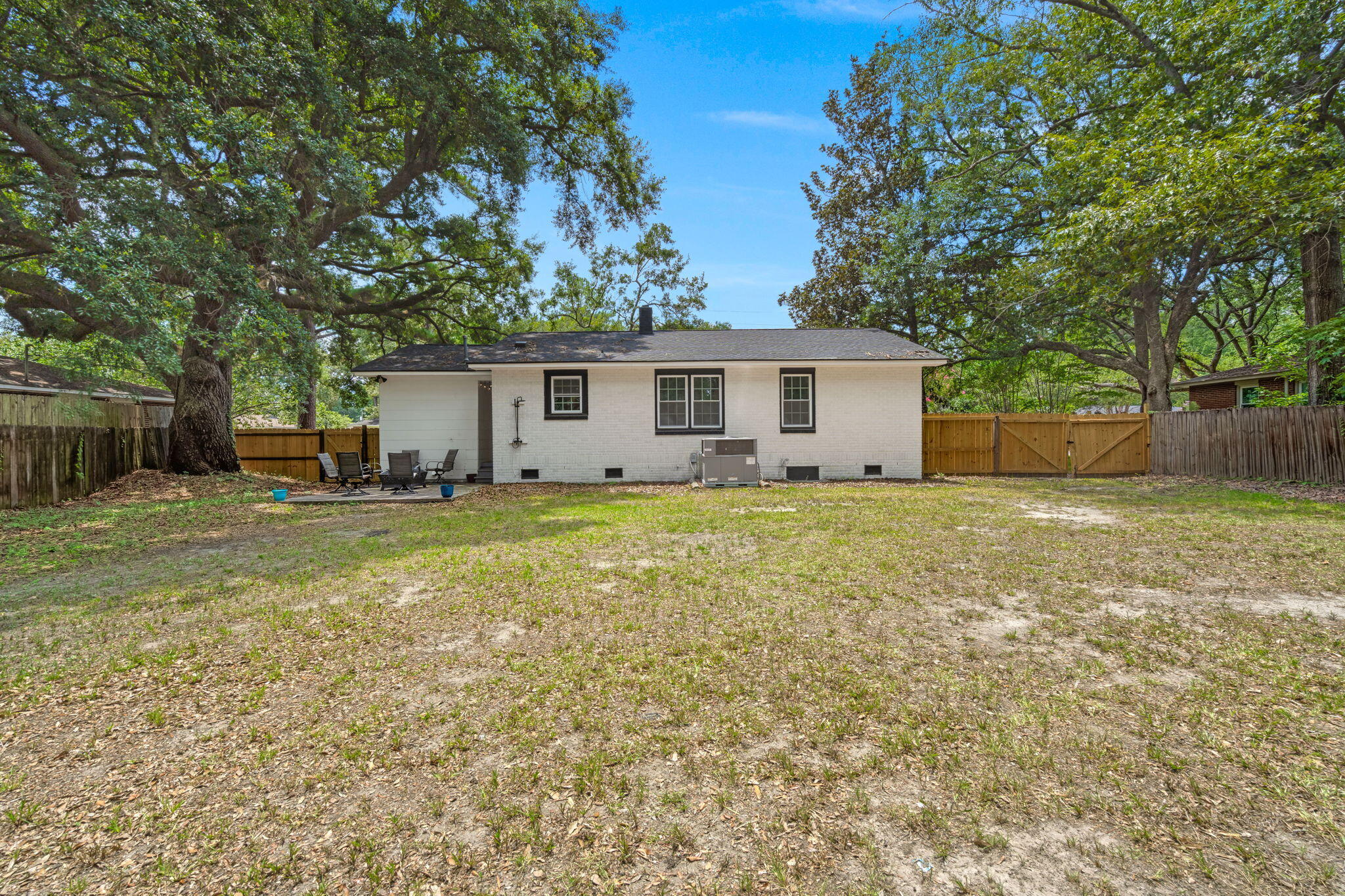 2632 Ridgewood Avenue Charleston, SC 29414 - Photo 21 of 23 23