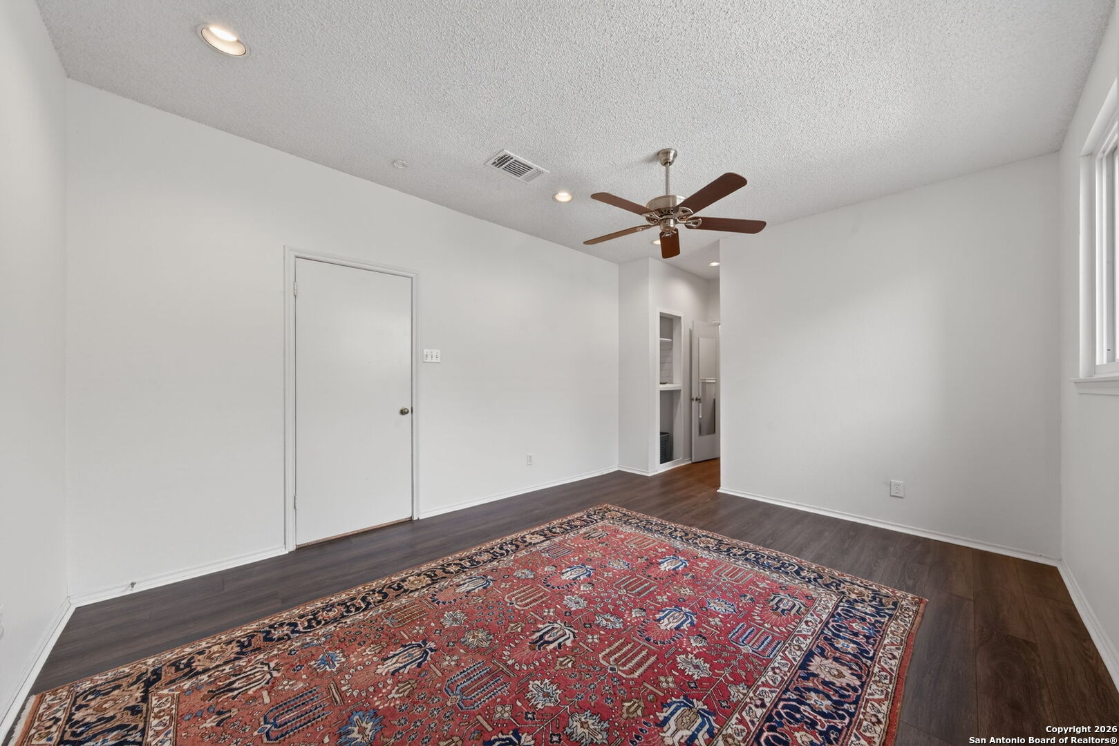 11001 Wurzbach Road, Unit 605 San Antonio, TX 78230 - Photo 21 of 47 a view of an empty room