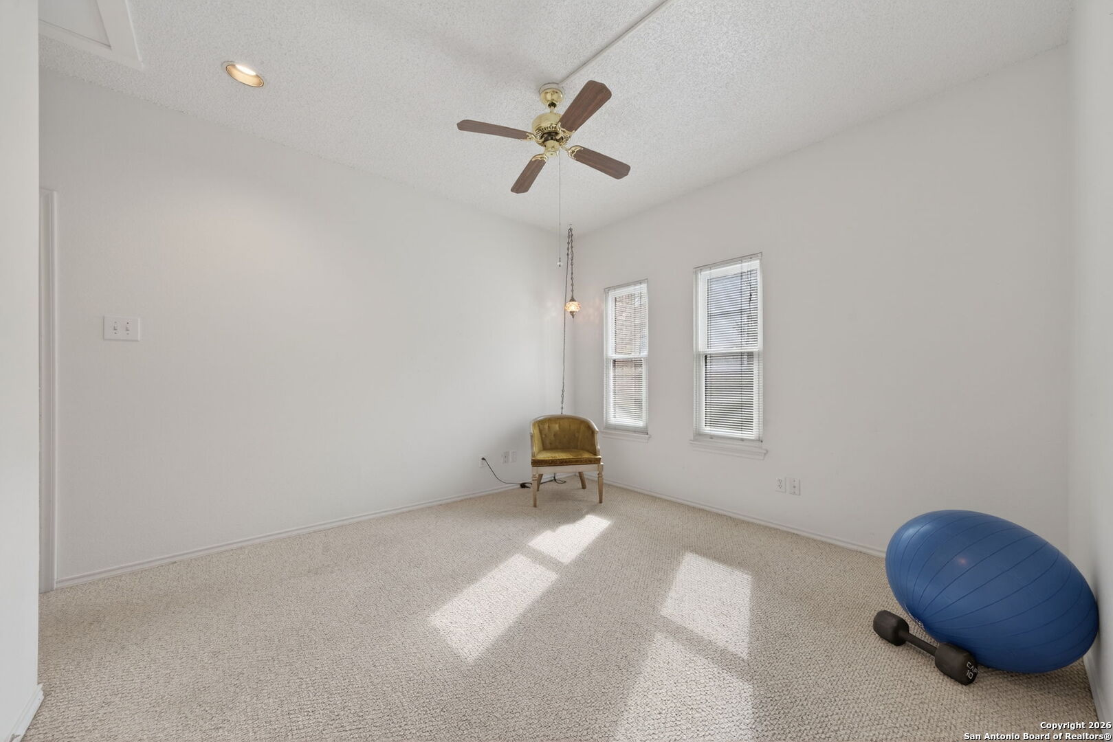 11001 Wurzbach Road, Unit 605 San Antonio, TX 78230 - Photo 30 of 47 a room with a window