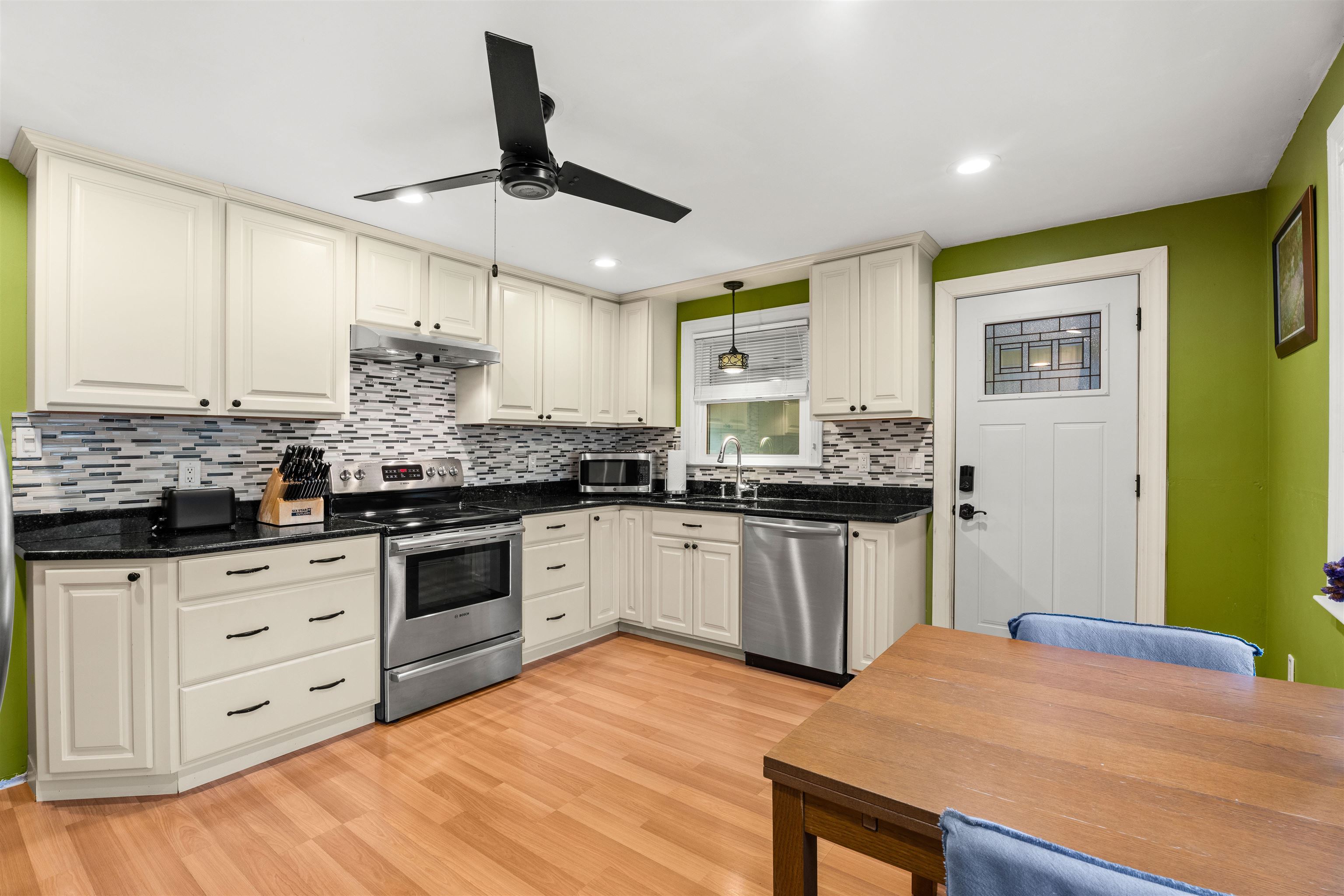 531 Mast Road Goffstown, NH 03045 - Photo 2 of 32 Gallery Image 2
