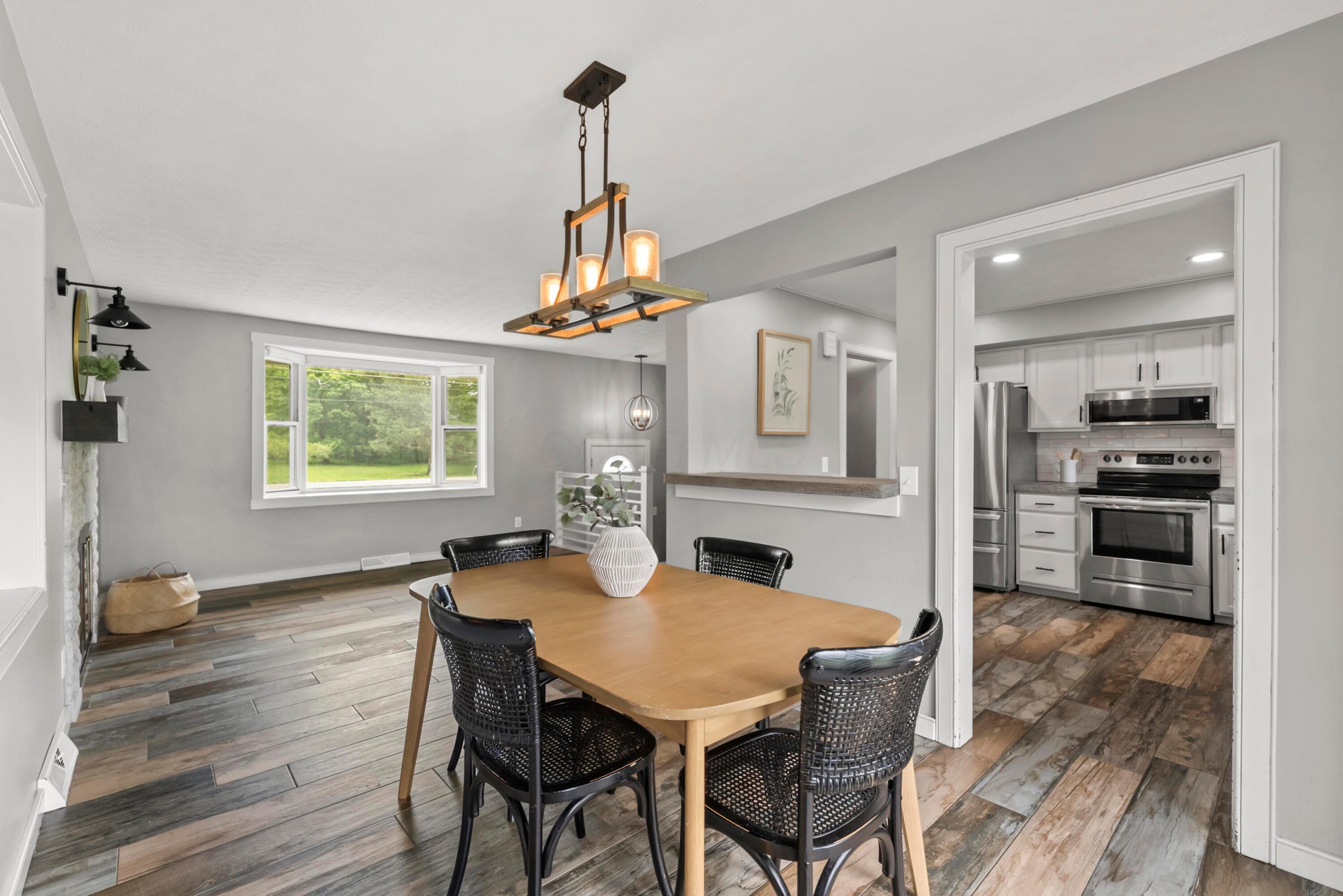 6420 Liberty Road North Powell, OH 43065 - Photo 11 of 45 Dining Area