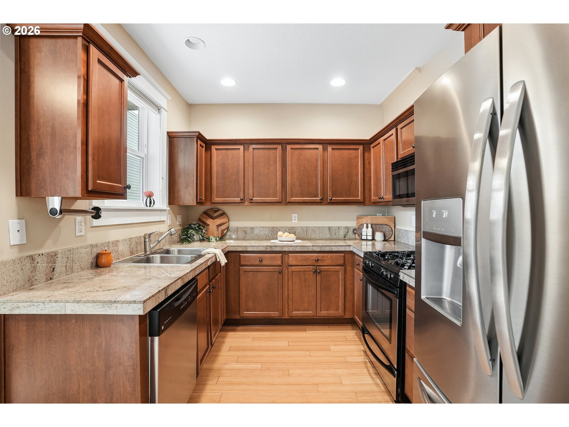 3262 Northeast Rosa Parks Way Portland, OR 97211 - Photo 16 of 33