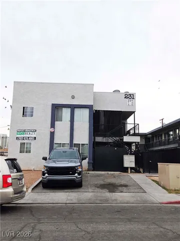 $950 | 231 West Philadelphia Avenue, Unit 2, Las Vegas, NV 89102
