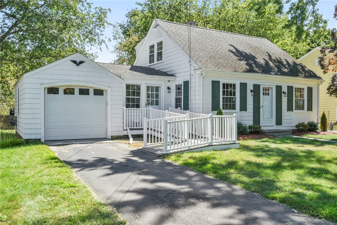 7 Paquin Road Barrington, RI 02806 - Photo 1 of 42 Gallery Image 1