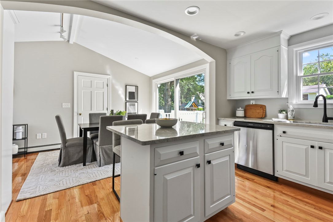 7 Paquin Road Barrington, RI 02806 - Photo 8 of 42 Gallery Image 8