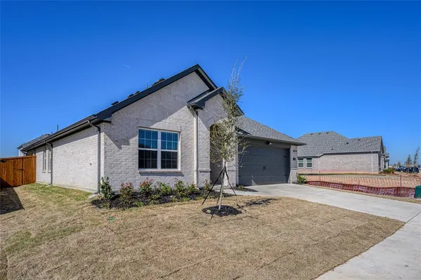$2,250 | 501 Amenduni Lane, Anna, TX 75409