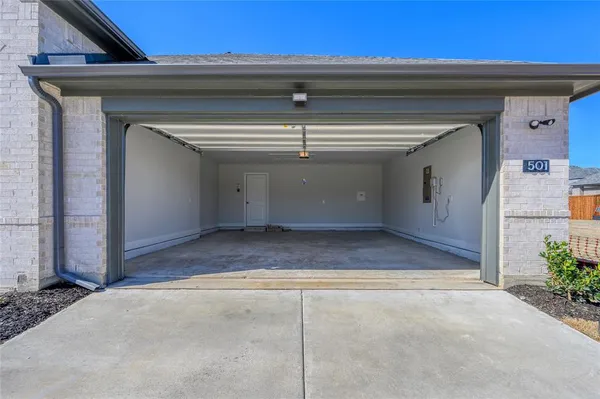 $2,250 | 501 Amenduni Lane, Anna, TX 75409
