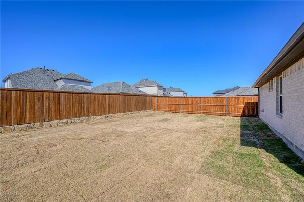 $2,250 | 501 Amenduni Lane, Anna, TX 75409