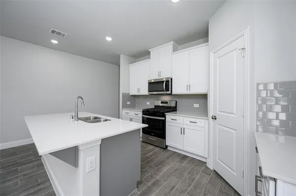 $2,250 | 501 Amenduni Lane, Anna, TX 75409