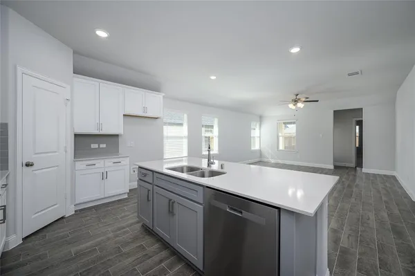 $2,250 | 501 Amenduni Lane, Anna, TX 75409