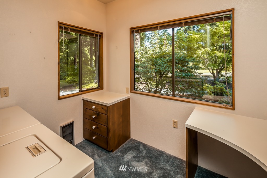 1450 Telegraph Road Bellingham, WA 98226 - Photo 14 of 24 Gallery Image 14