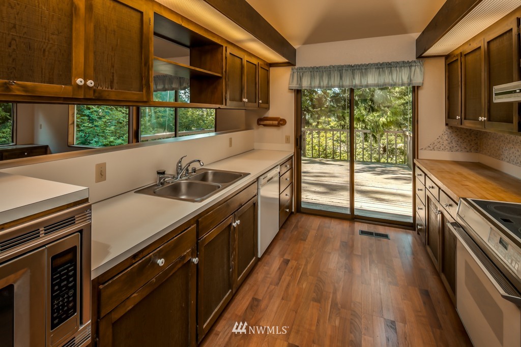 1450 Telegraph Road Bellingham, WA 98226 - Photo 8 of 24 Gallery Image 8