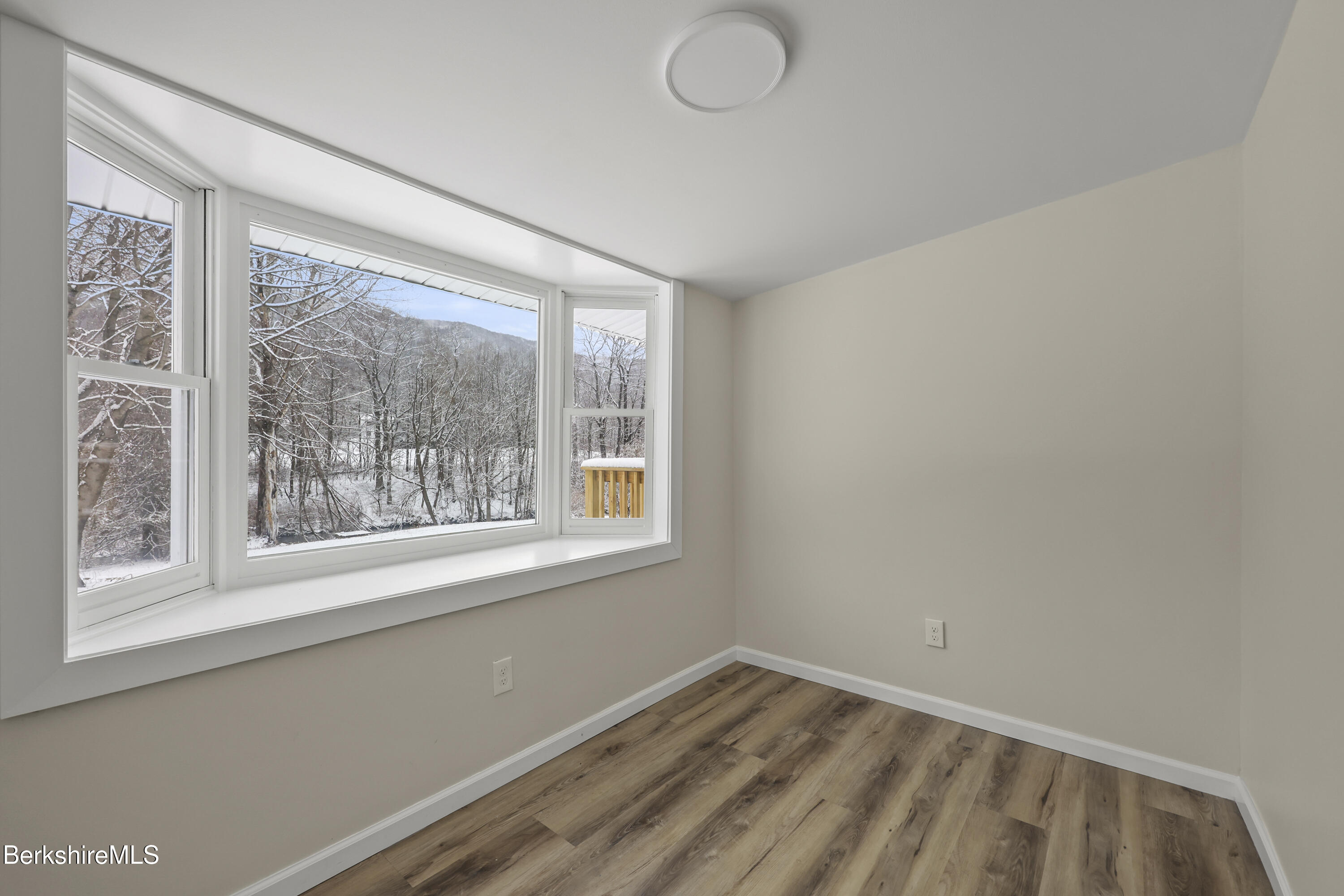 738 River Road Clarksburg, MA 01247 - Photo 11 of 63 Mud Room