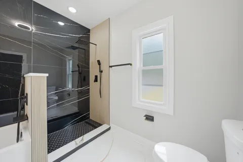 $390,000 | 1513 West 61st Street, Chicago, IL 60636