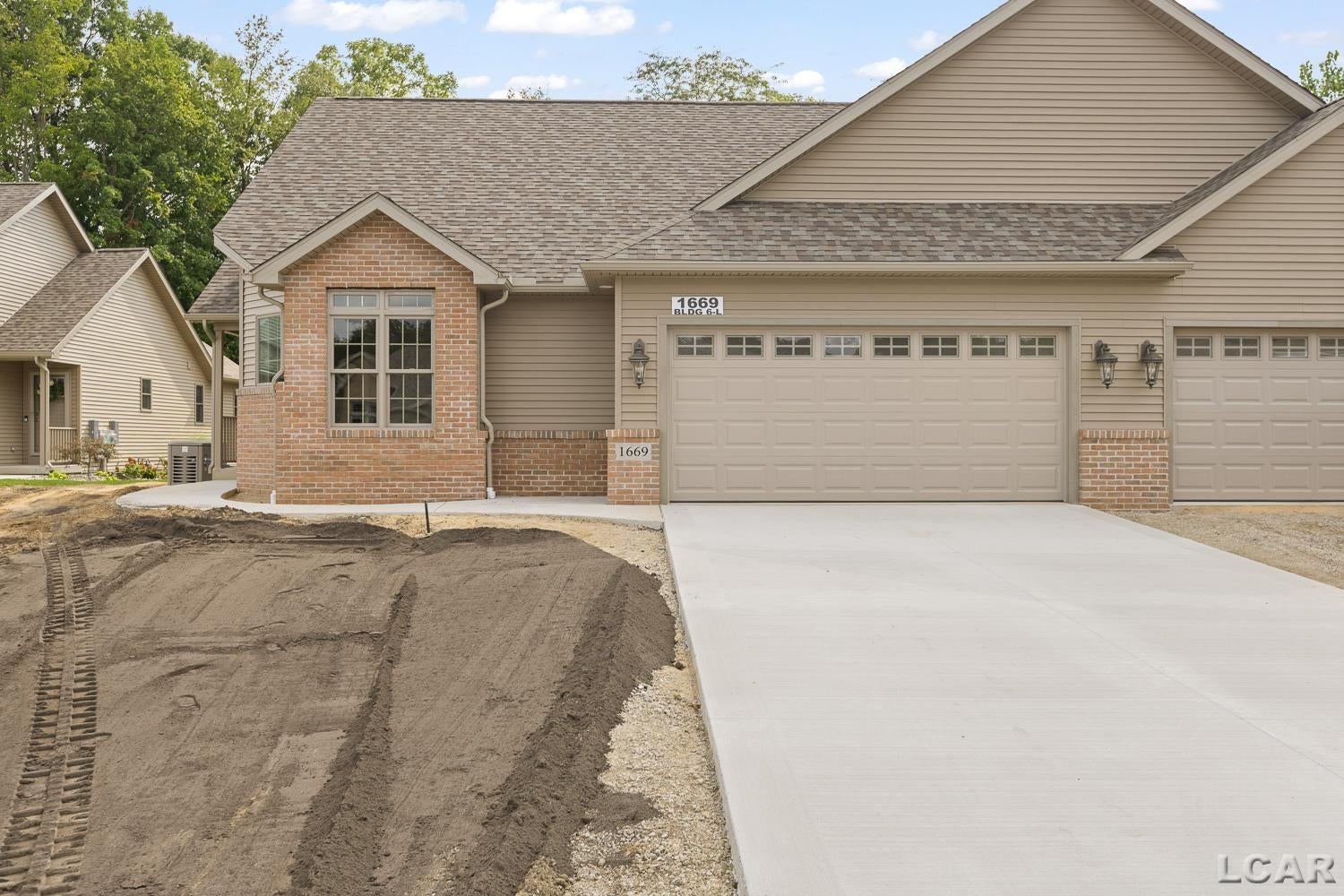 1669 Rivers Edge Court Adrian, MI 49221 - Photo 1 of 42 Gallery Image 1