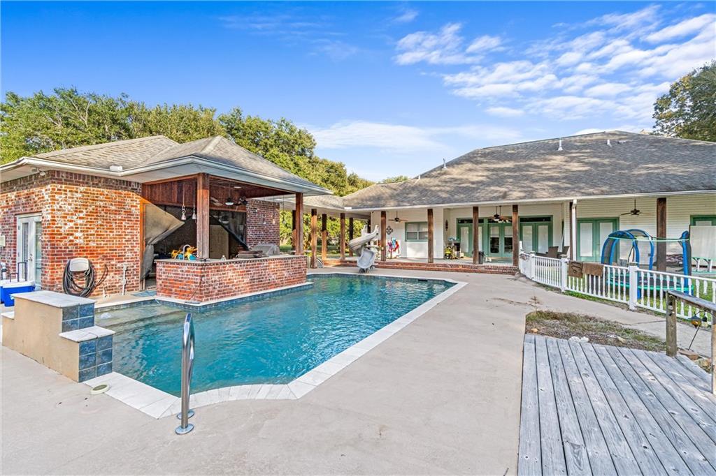 10462 Lovett Road Baton Rouge, LA 70818 - Photo 3 of 20