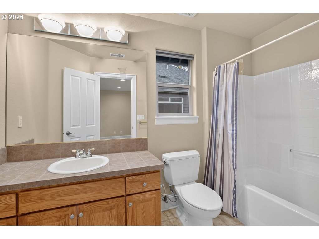 17458 Southwest 135th Place Portland, OR 97224 - Photo 29 of 37