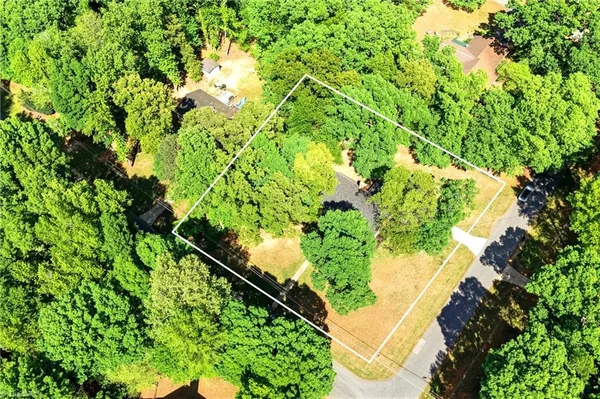 $345,000 | 504 North Greenbriar Street, Liberty, NC 27298