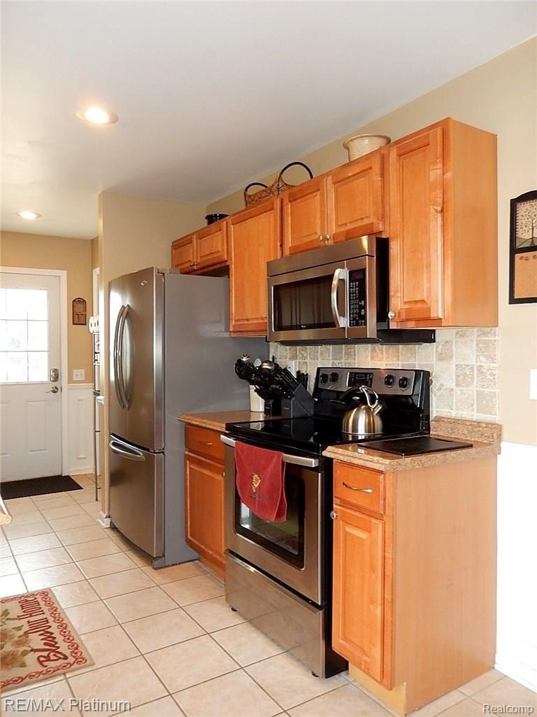 9490 Denton Hill Road Fenton, MI 48430 - Photo 16 of 54 16.JPG