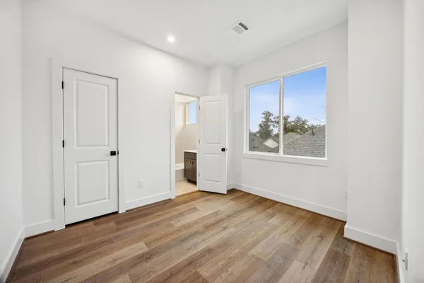 $2,950 | 2125 Hoskins Drive, Unit C, Houston, TX 77080