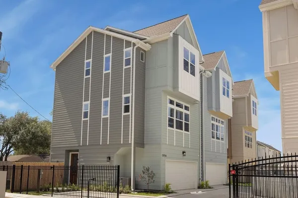 $2,950 | 2125 Hoskins Drive, Unit C, Houston, TX 77080