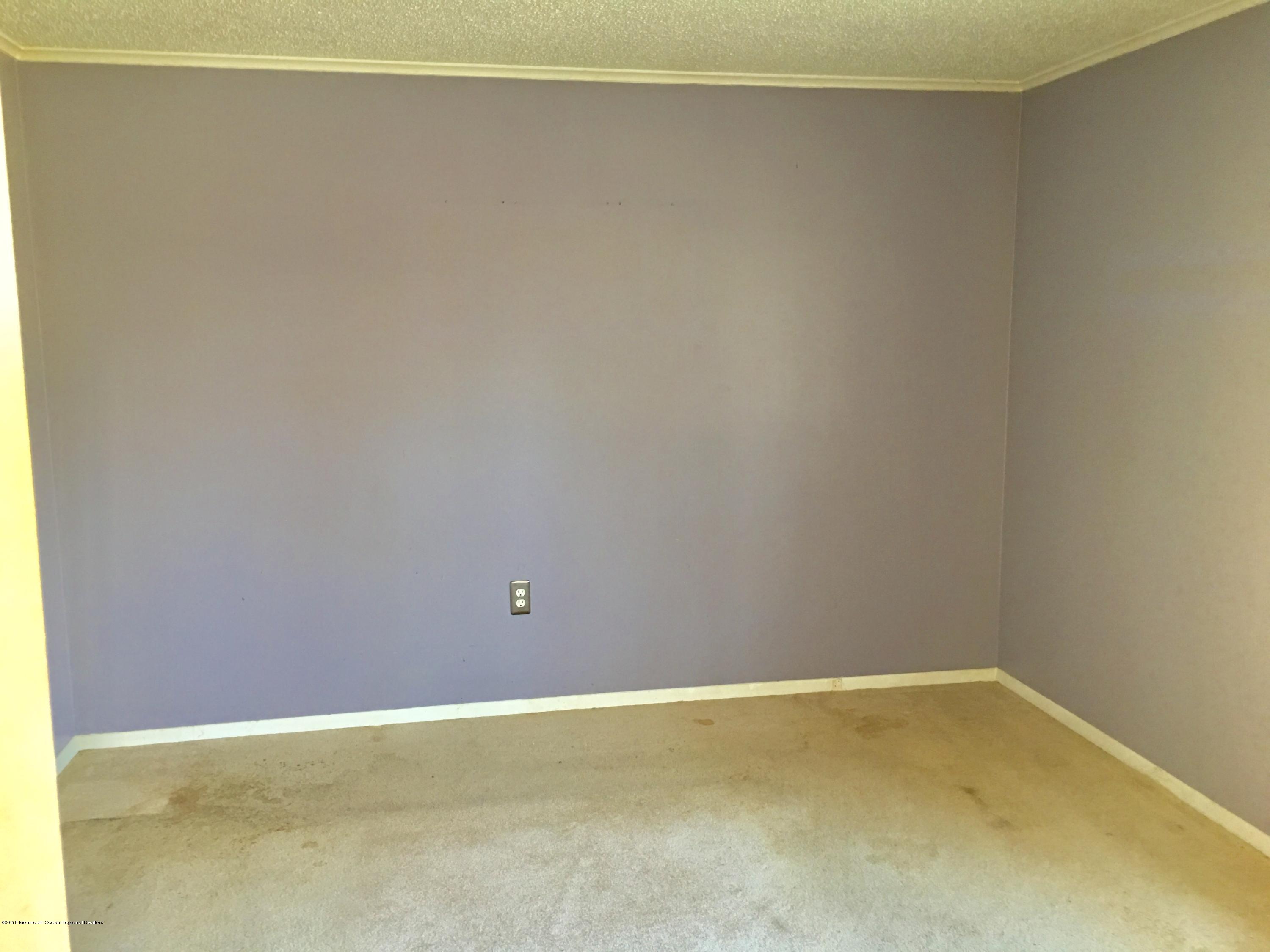 627 Leesville Road Jackson, NJ 08527 - Photo 13 of 17