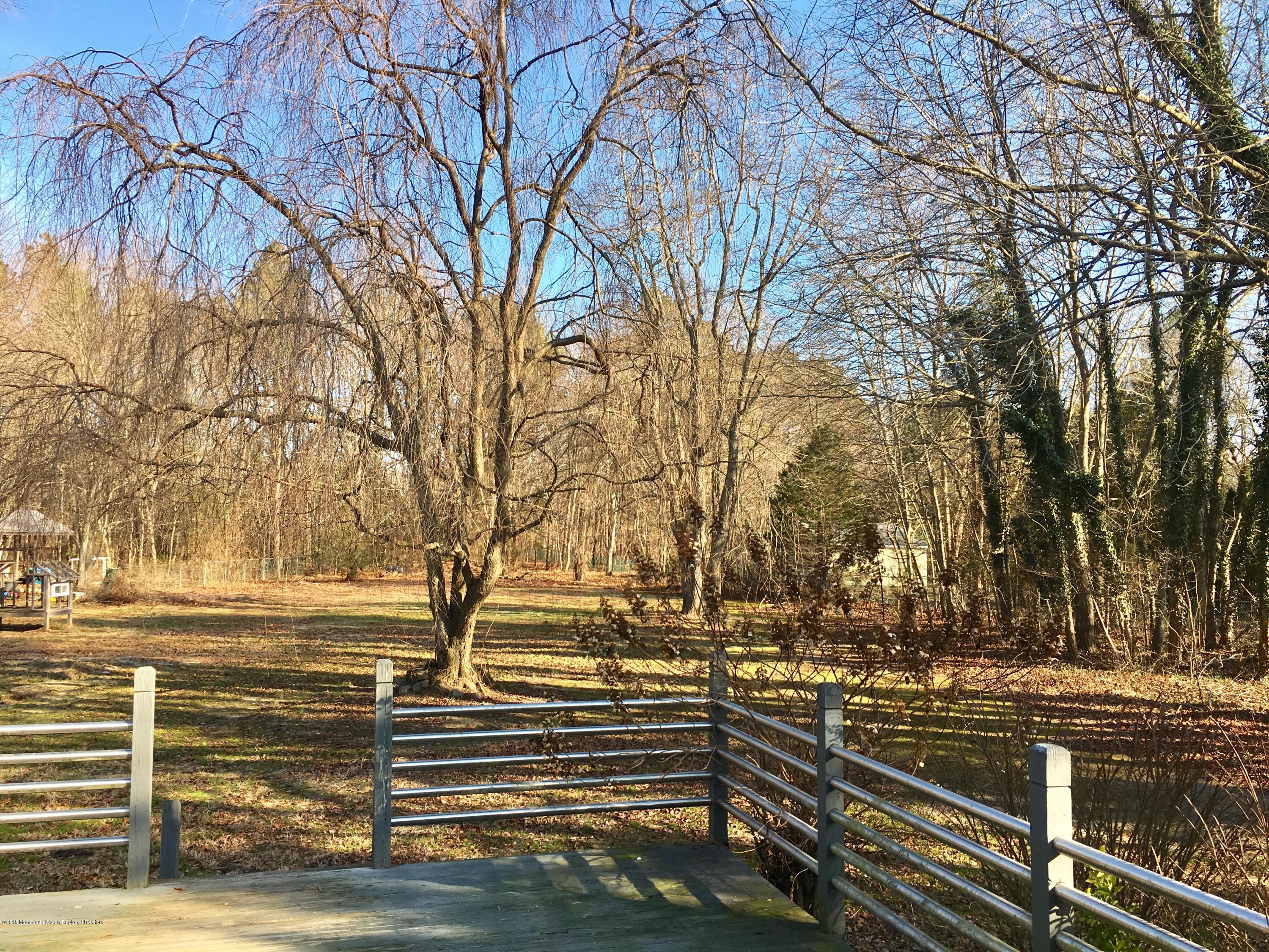 627 Leesville Road Jackson, NJ 08527 - Photo 16 of 17 a view of outdoor space and yard