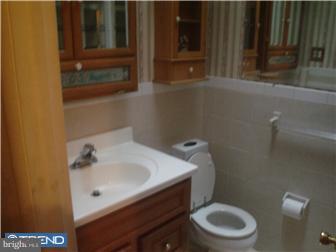 7807 Dungan Road Philadelphia, PA 19111 - Photo 7 of 7 Bathroom