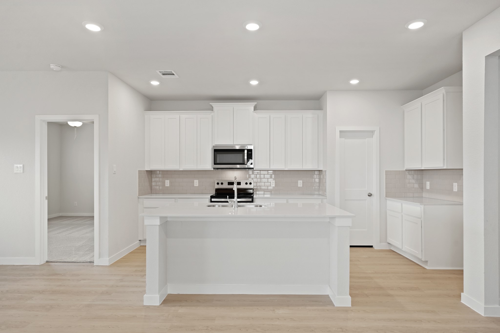 2402 Forshire Road Conroe, TX 77306 - Photo 5 of 24 Representative Photo