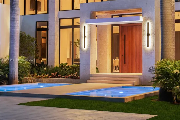 $11,995,000 | 6730 Southwest 115th Street, Pinecrest, FL 33156