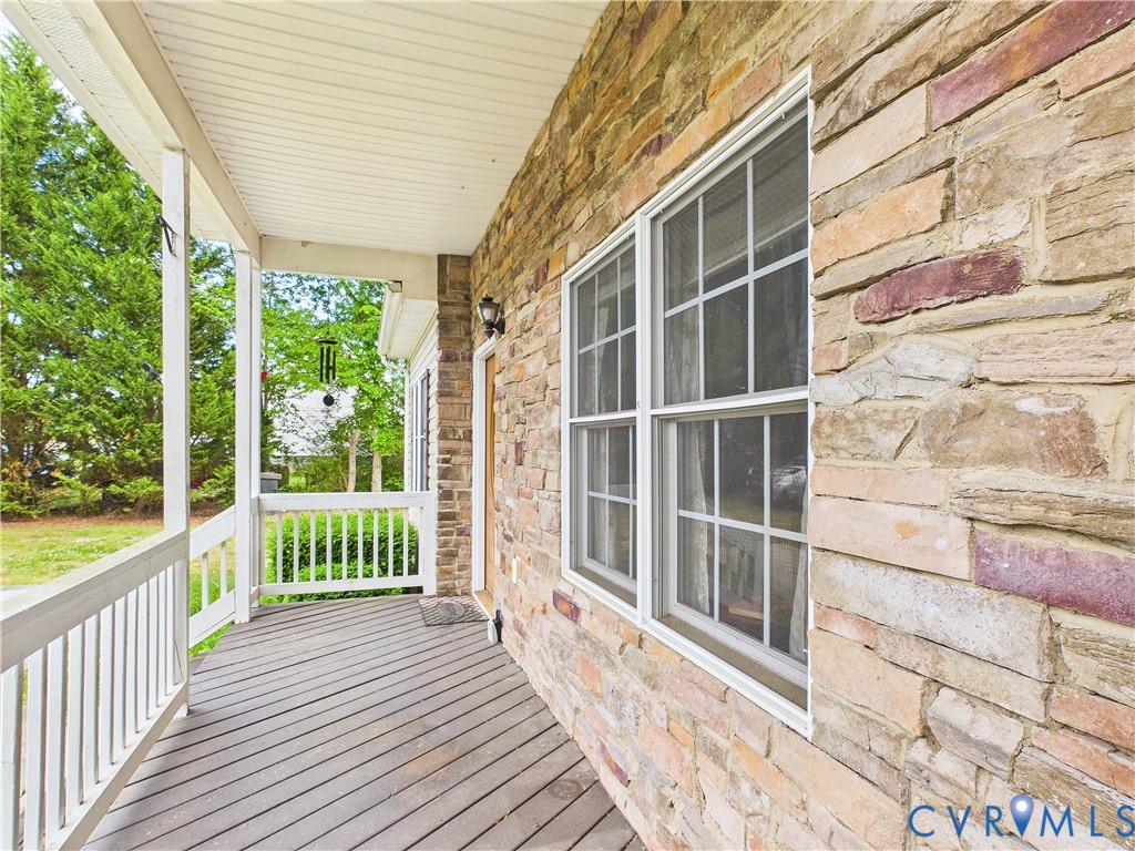 1035 Cole Harbor Road Blackstone, VA 23824 - Photo 6 of 39