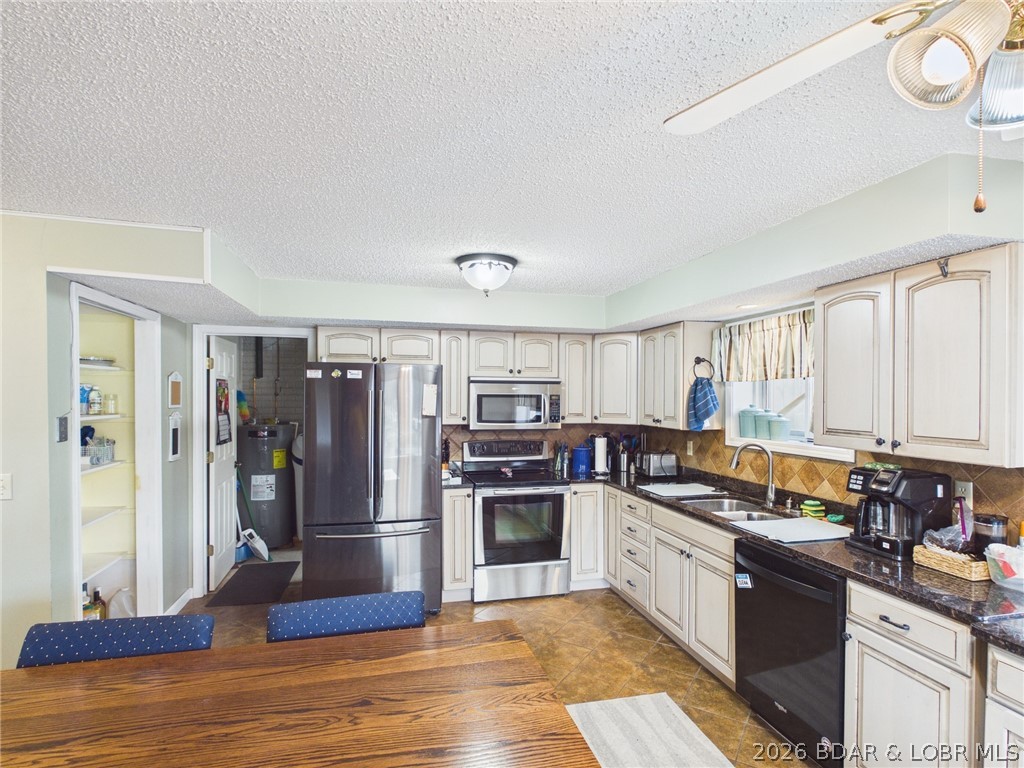 28409 King Road Gravois Mills, MO 65037 - Photo 38 of 60