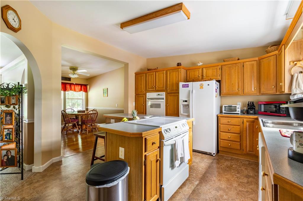 2492 Rockcrusher Road Lexington, NC 27292 - Photo 11 of 30 Gallery Image 11