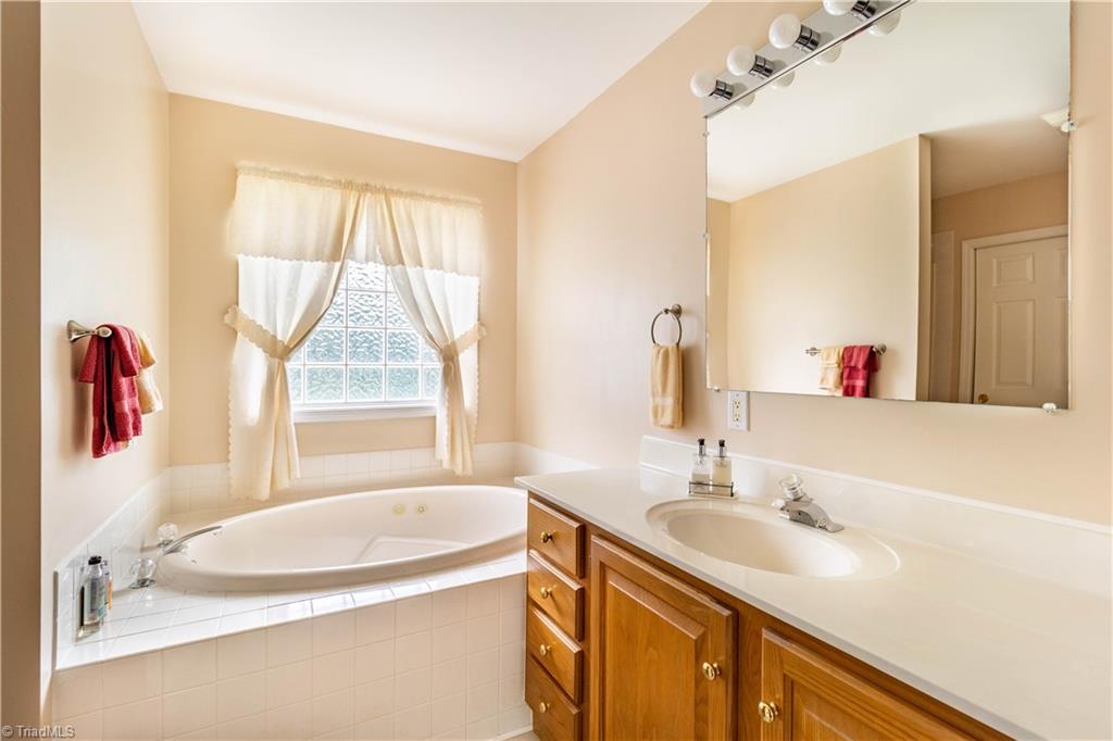 2492 Rockcrusher Road Lexington, NC 27292 - Photo 14 of 30 Gallery Image 14