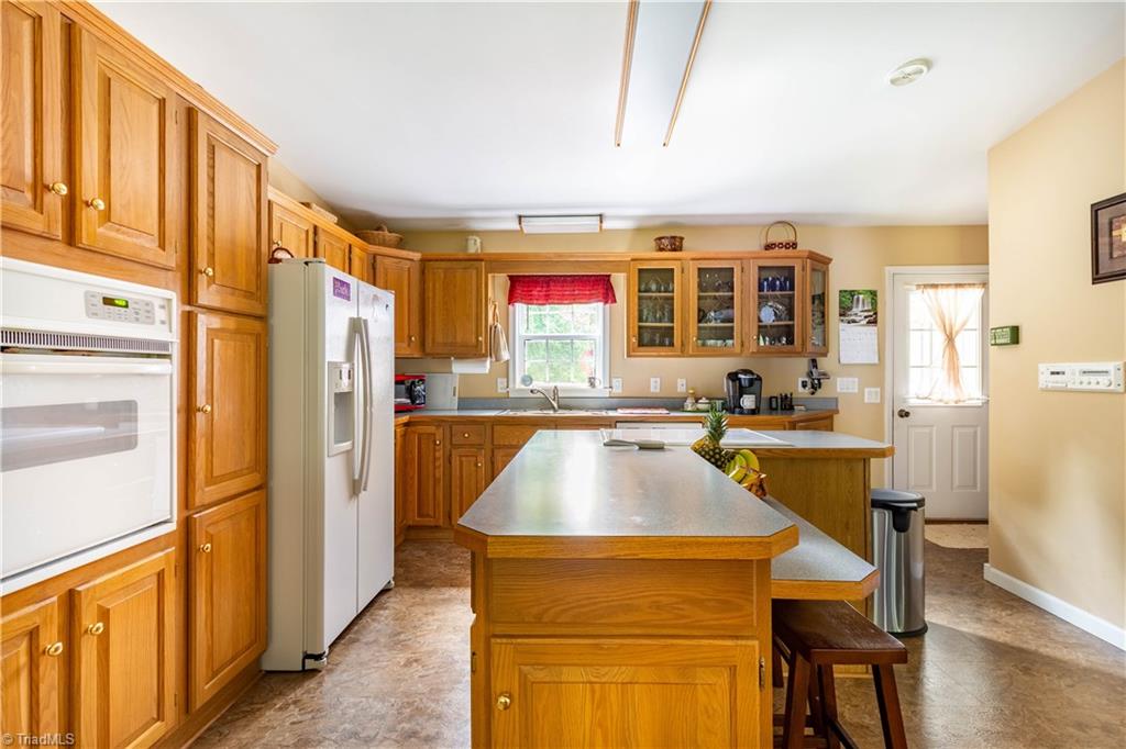2492 Rockcrusher Road Lexington, NC 27292 - Photo 4 of 30 Gallery Image 4