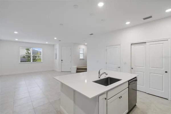 $1,950 | 3862 Knotty Pne Street, St. Cloud, FL 34772