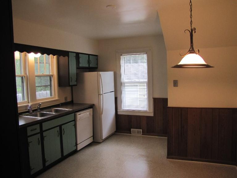 557 Allen Road Milan, MI 48160 - Photo 10 of 37 Photo 10