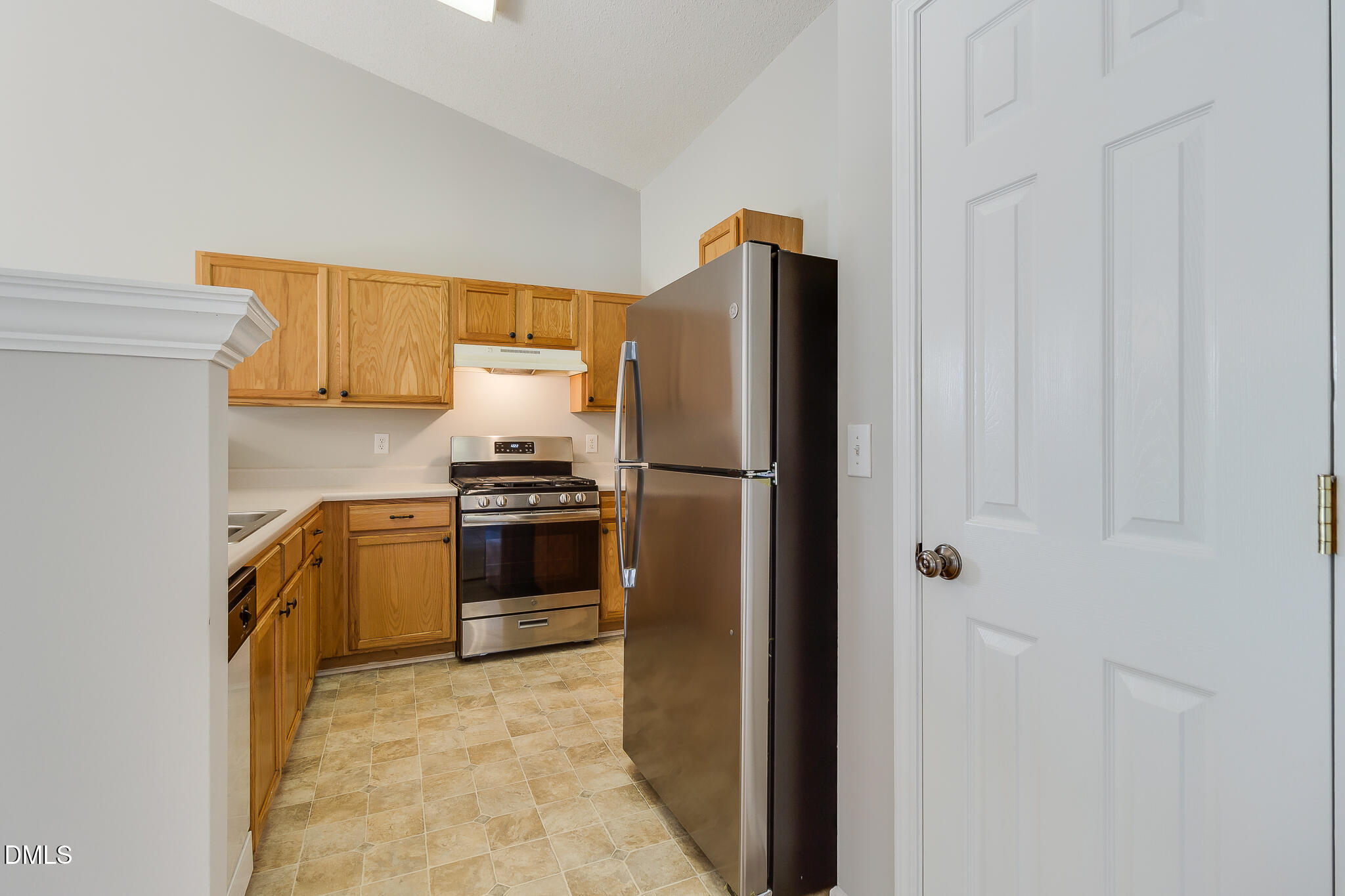 5808 Carretta Court Raleigh, NC 27610 - Photo 10 of 15 25-4