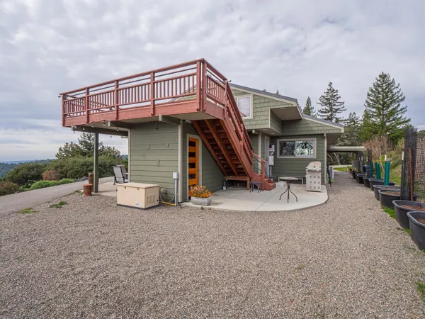 a close up of a shower