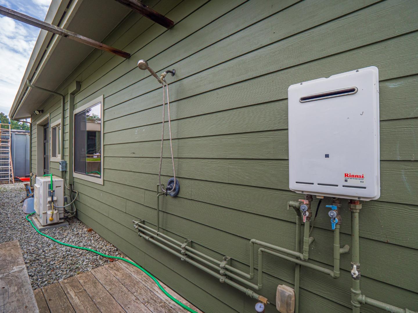 1584 Tindall Ranch Road Corralitos, CA 95076 - Photo 96 of 104 a close up of a shower