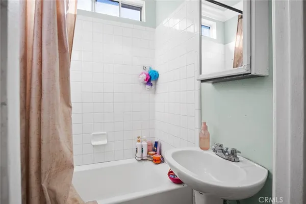 a view of livingroom with furniture and wooden floor