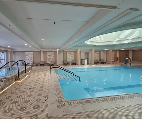 $1,195,000 | 132 East Delaware Place, Unit 4803, Chicago, IL 60611