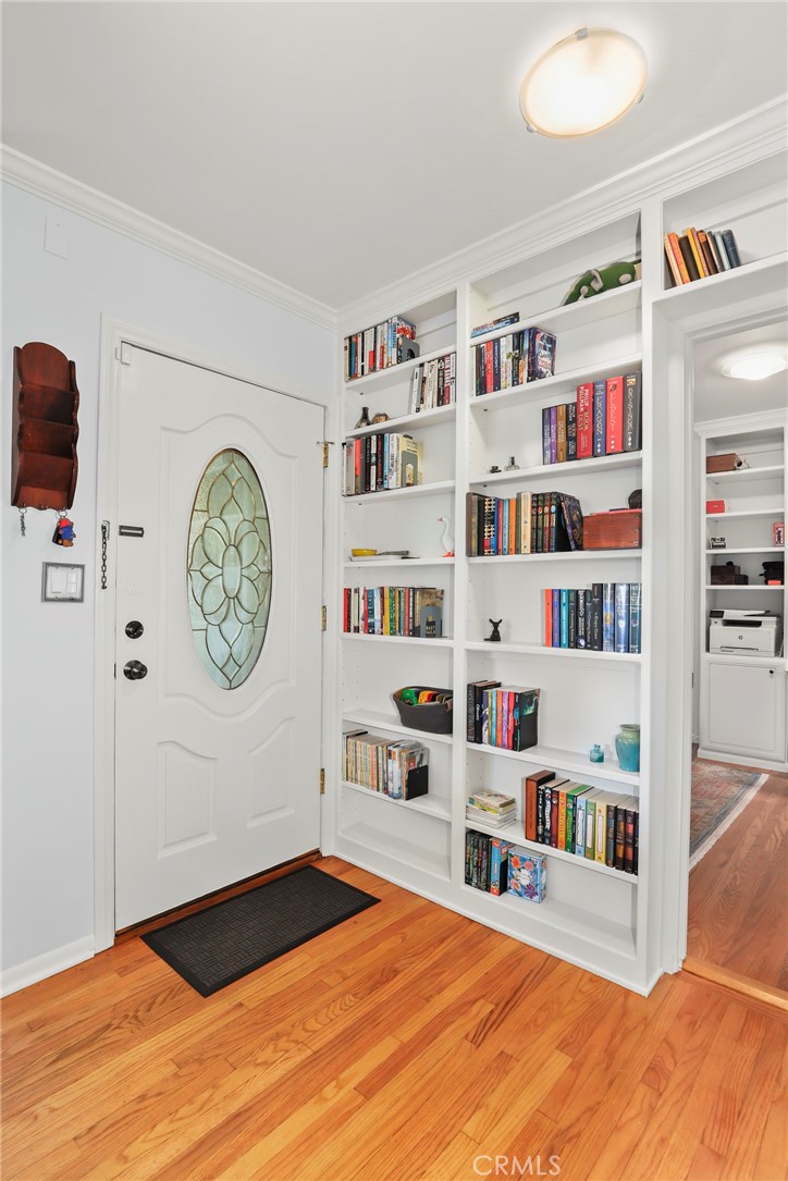 2064 Oak Valley Road Glendale, CA 91208 - Photo 24 of 57