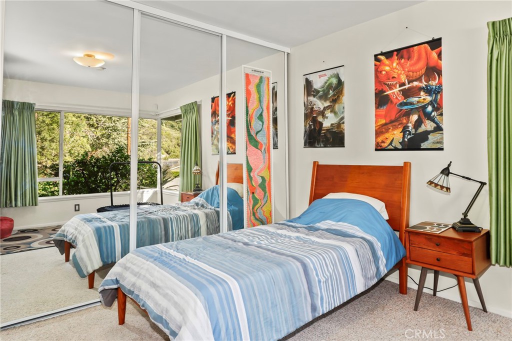 2064 Oak Valley Road Glendale, CA 91208 - Photo 26 of 57