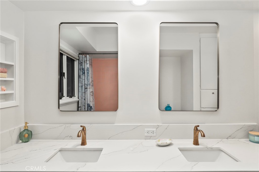 2064 Oak Valley Road Glendale, CA 91208 - Photo 33 of 57